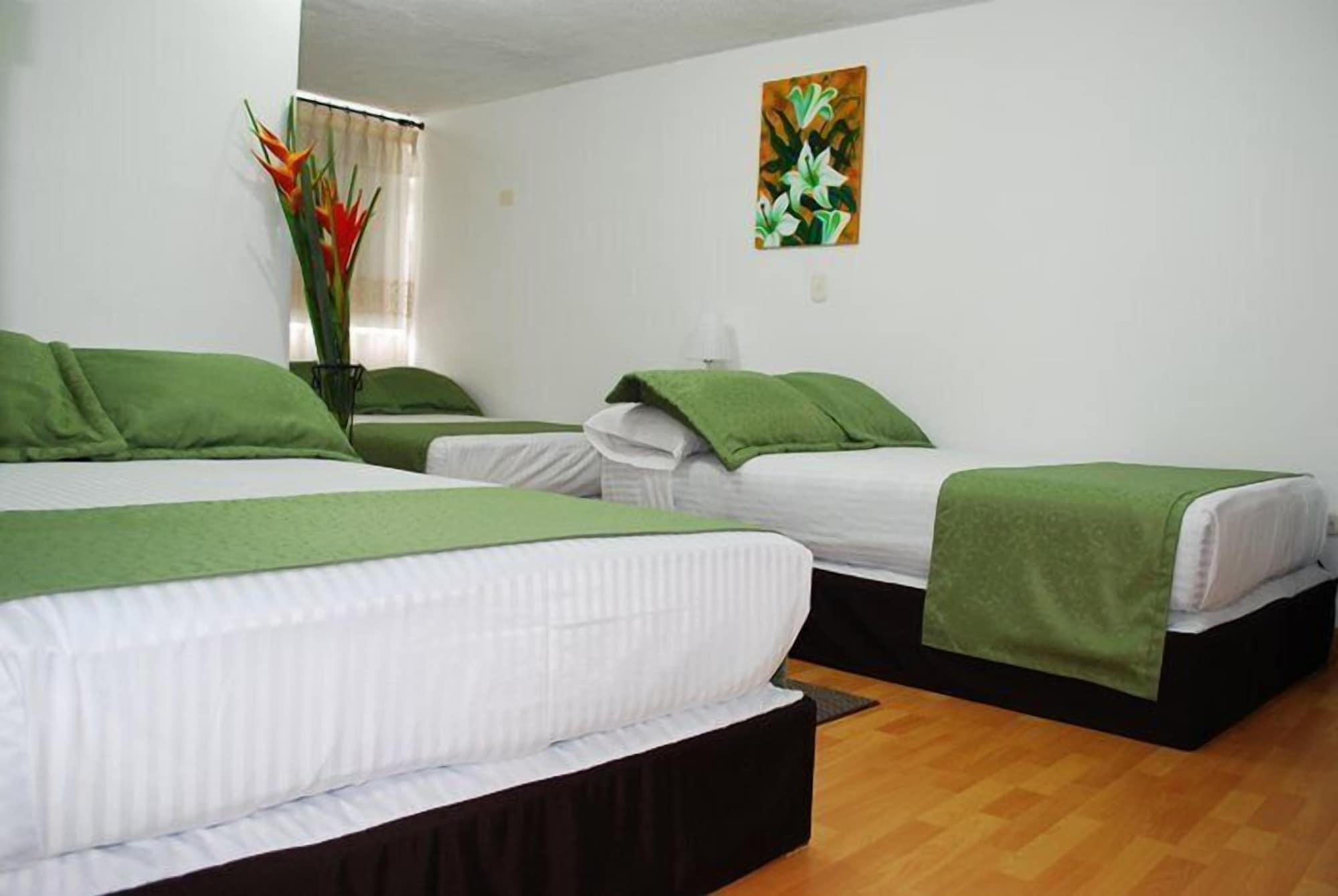 Hotel Portal De Milan 马尼萨莱斯 外观 照片