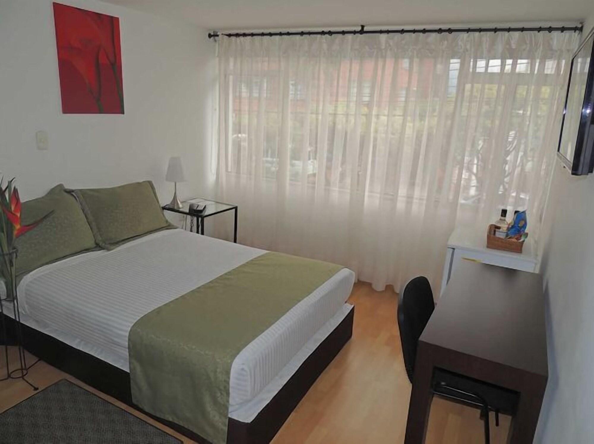 Hotel Portal De Milan 马尼萨莱斯 外观 照片
