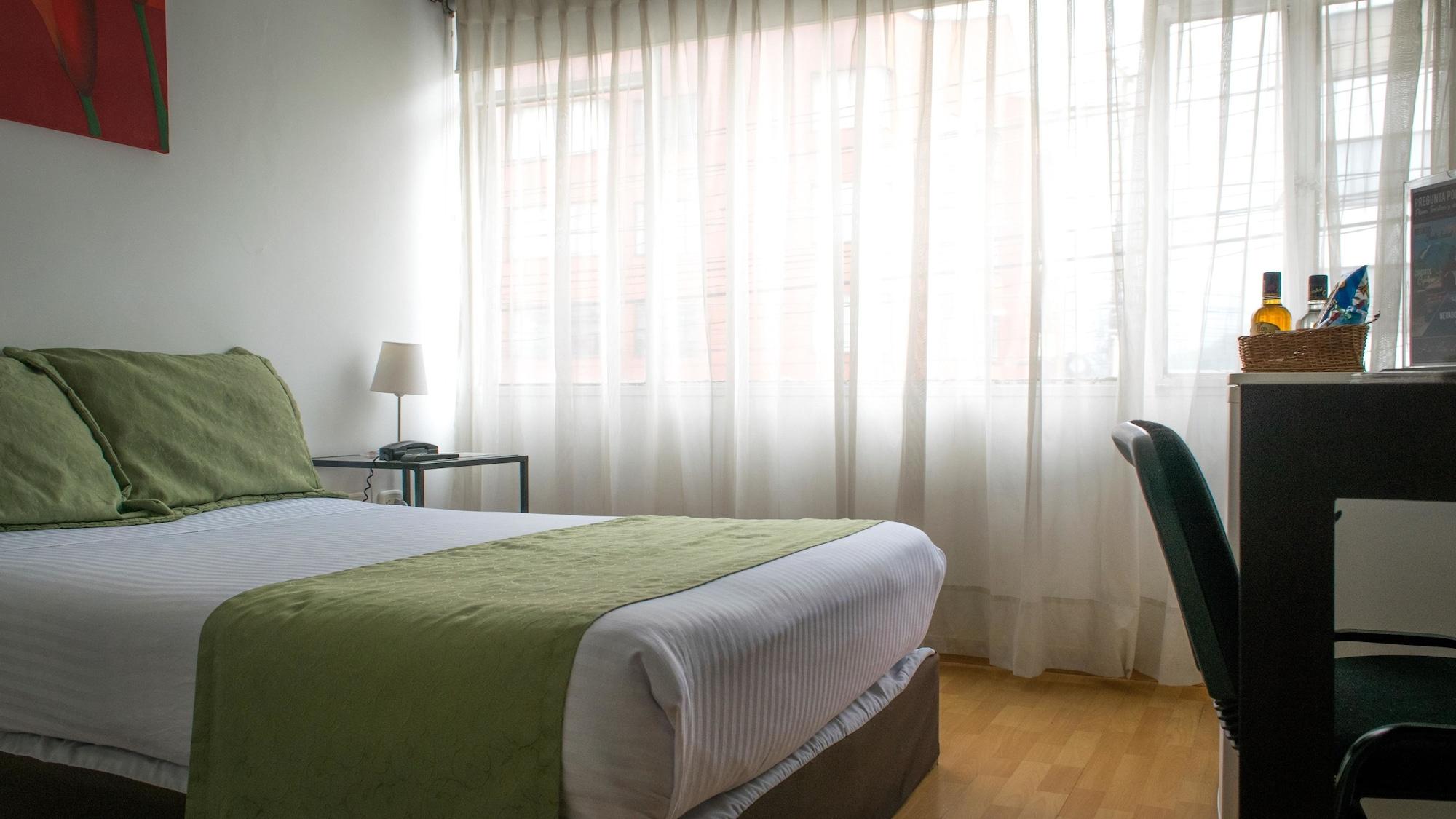 Hotel Portal De Milan 马尼萨莱斯 外观 照片